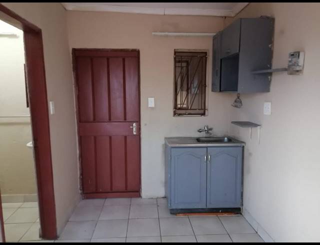 10 BEDROOM HOUSE FOR SALE IN SOSHANGUVE INDUSTRIAL